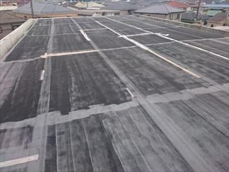 武蔵野市にて強風で捲れた屋上のシート防水に部分補修をお薦めしました