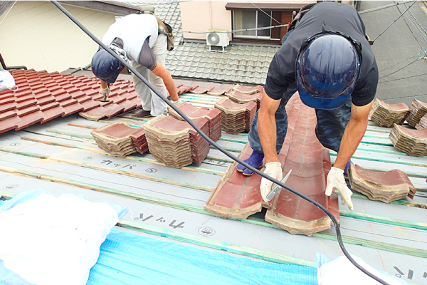 屋根葺き直し工事