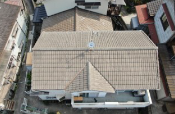 上から見た複雑な形状の屋根