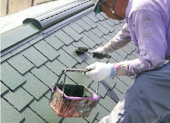 金属の鋼板は水分を含まないため凍害への対処には最適の屋根・外壁材と言える