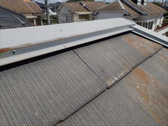 江戸川区　棟板金の浮き