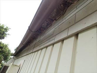 大田区　折板屋根の屋根先