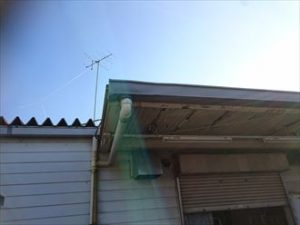 江戸川区スーパーの樋点検001