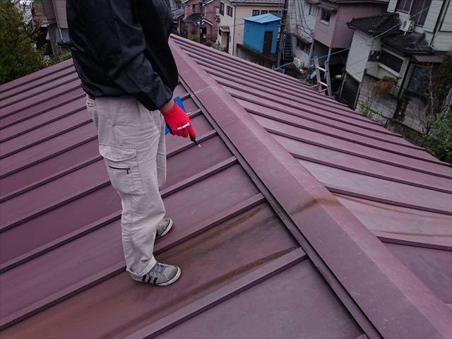 葛飾区縦葺き雨漏り大001