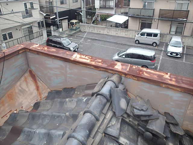 文京区瓦屋根雨漏り