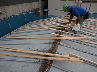 文京区雨樋作成屋根工大001