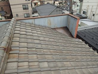 雨漏り瓦屋根の様子