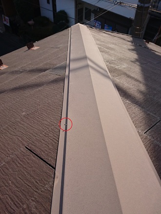 板金を固定する釘の浮き