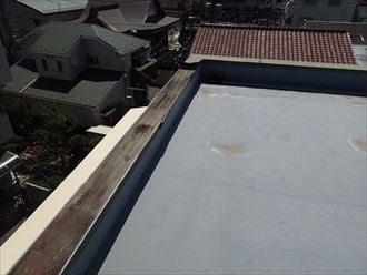 笠木が外れた部分