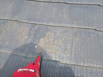 屋根塗装の塗膜の剥がれ