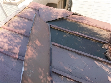 台風の被害を受けたのは瓦棒葺き屋根です