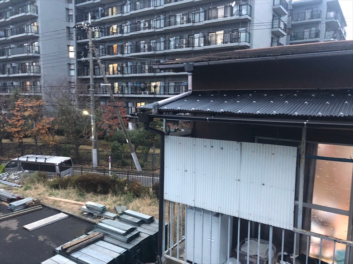 雨樋を吊って完成です