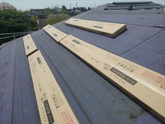 スーパーガルテクトを使用した屋根カバー工事