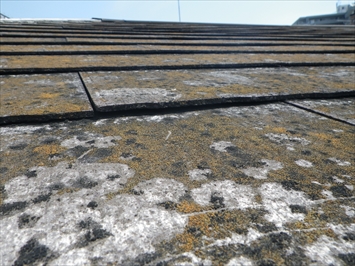 武蔵野市中町で劣化が酷いスレート屋根には葺き替え工事をご提案します