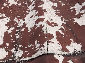 亀裂の入ったセキスイかわらＵ