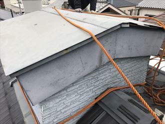 トタン製の屋根の撤去準備