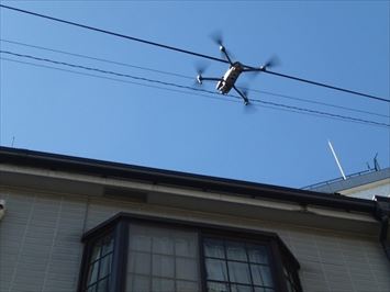板橋区志村にお住まいのお客様のスレート屋根をドローンを使い点検を行いました