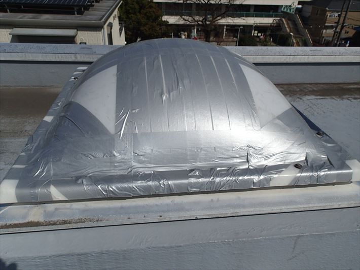 ドーム型天窓カバー