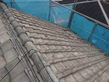 新宿区原町で葺き替え工事を検討中の瓦屋根の調査