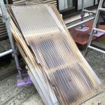 ボロボロになったガラスネット塩ビ波板