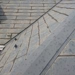 屋根全体に雹の跡