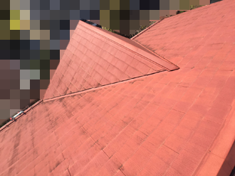 塗膜劣化は屋根材の損傷を招く恐れも