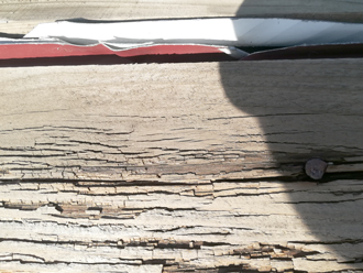 江戸川区平井にて木製貫板の劣化が進行している棟板金を調査