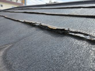 江戸川区南小岩にてパミールが使われている屋根の調査、屋根葺き替え工事か屋根カバー工事が必要です