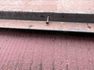 棟板金の浮き