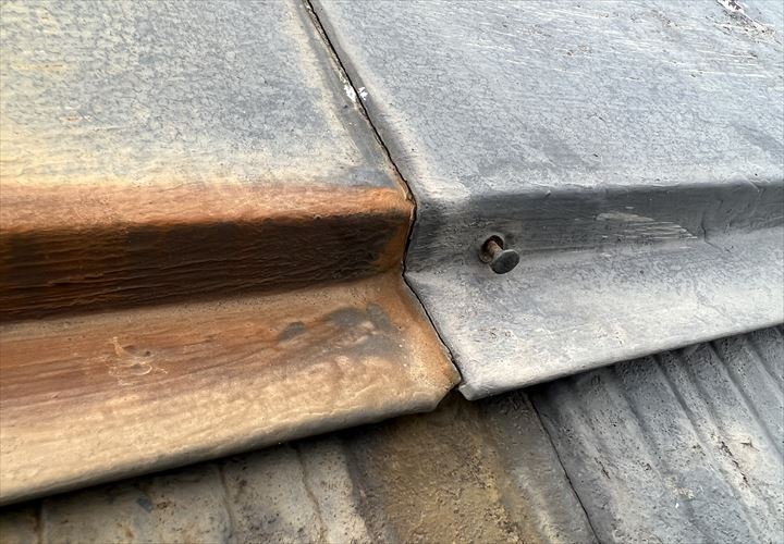 棟板金の錆び