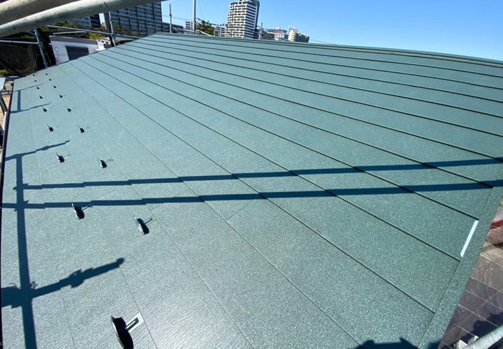 耐震性向上なら金属屋根への葺き替えがオススメ