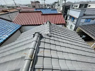 瓦屋根