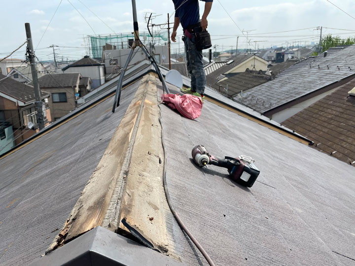 棟板金交換の実例