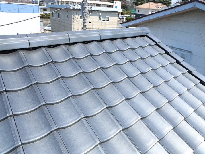 ルーガ屋根