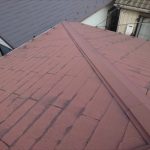 ガルバリウム鋼板製の棟板金交換工事　施工前
