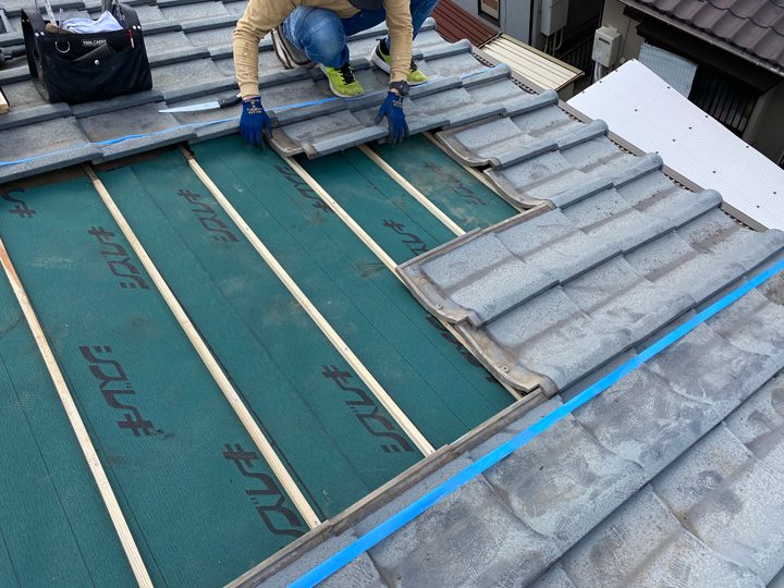 瓦屋根葺き替え工事
