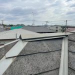 ガルバリウム鋼板製の棟板金交換工事　施工前