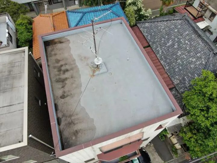 ドローンで撮影した陸屋根