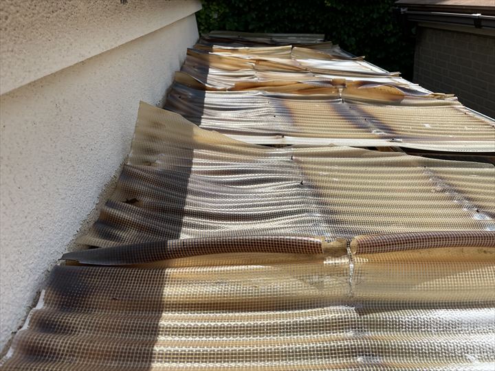 大田区平和島にて屋根と波板の点検を実施!波板の交換工事をご提案いたしました。