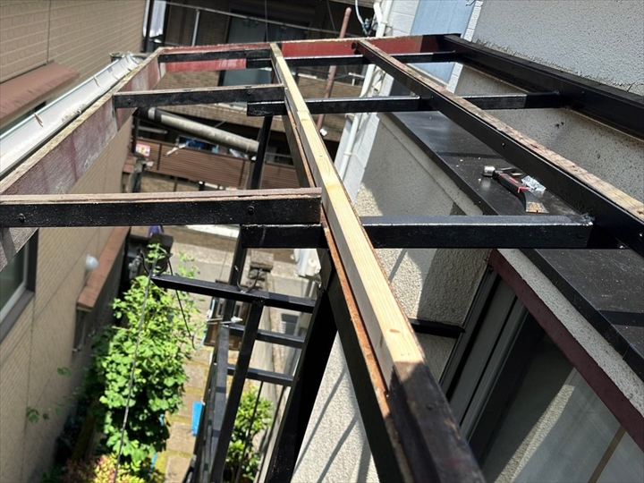 下地補強の様子