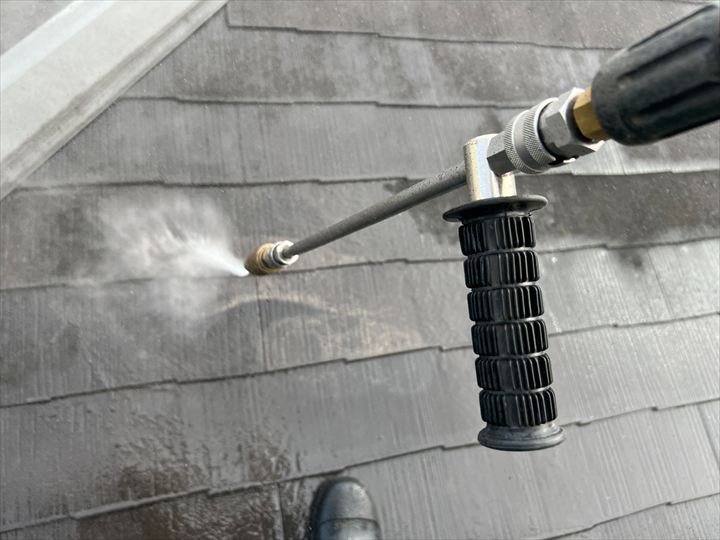 高圧洗浄の様子