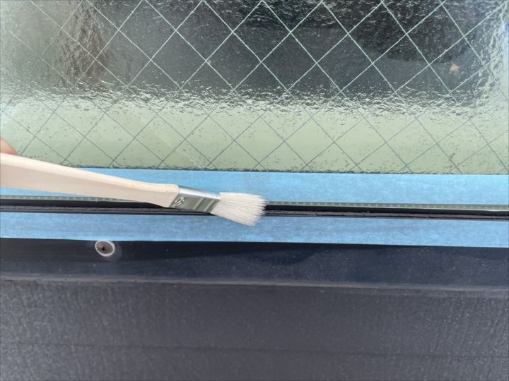 シールプライマー塗布の様子