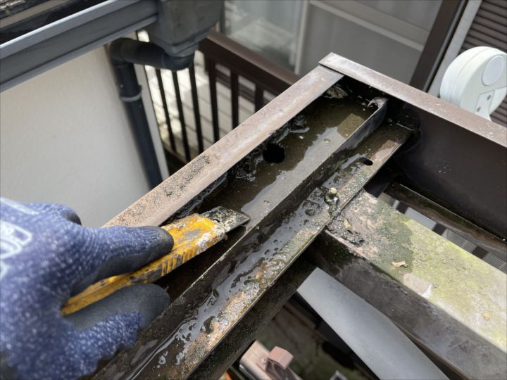 内樋清掃の様子