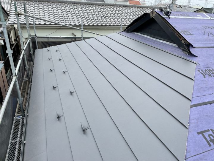 雪止め器具取り付け後の様子