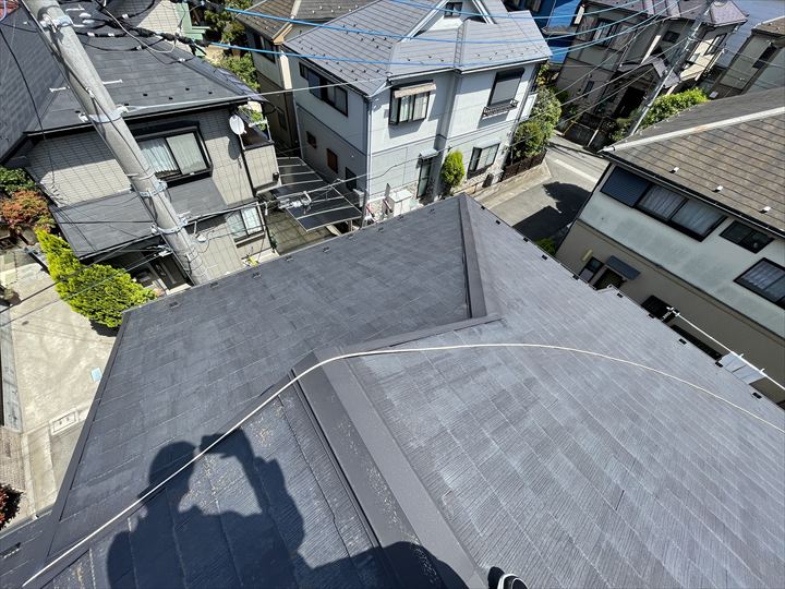 屋根全体の様子を確認①